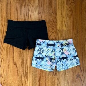 Ivivva Black and Patterned Girls Athletic Shorts